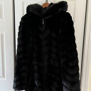Faux Fur Women's Winter Jacket, Zippered, with Hood, in Black, Size L